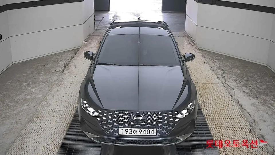 2022 Hyundai Grandeur, VIN KMHF141DBNA496326