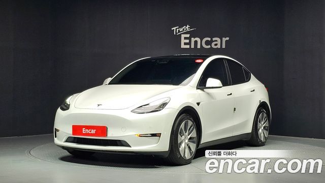 2021 Tesla Model Y, VIN 5YJYGDEE2MF235906