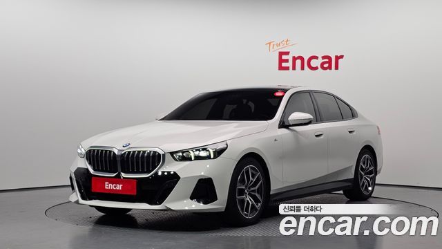 2024 BMW 5-Series, VIN WBA21FJ0XRCP62803