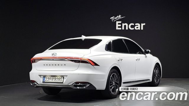 2022 Hyundai Grandeur, VIN KMHF141DBNA448798