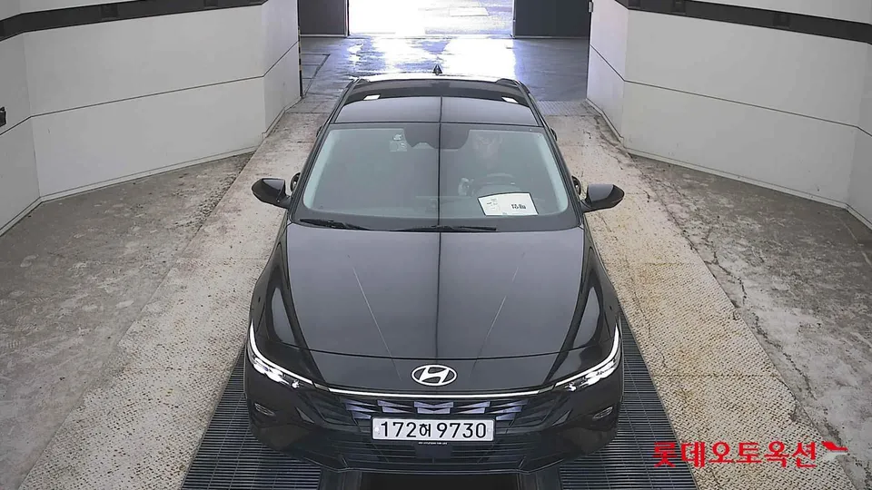 2024 Hyundai Avante, VIN KMHLN41EERU614084