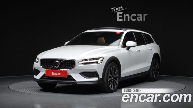 2023 Volvo V60, VIN YV1ZZL124P1109221