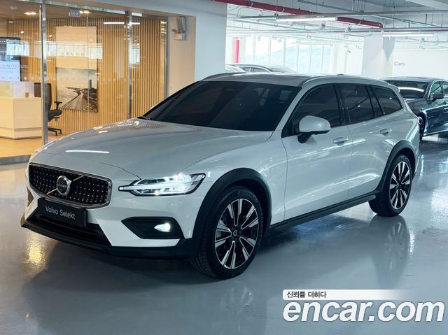 2025 Volvo V60, VIN YV1ZZL122S2149266