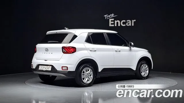2022 Hyundai Venue, VIN KMHRB813ENU211691