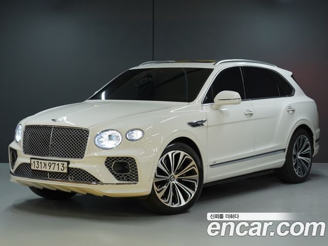 2022 Bentley Bentayga, VIN SJAAM14V2NC039636