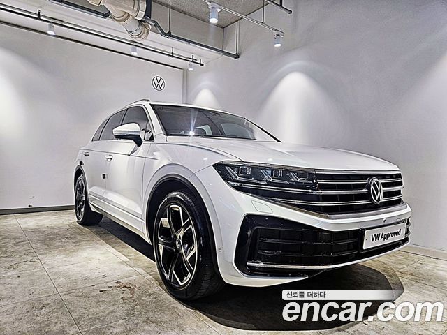 2024 Volkswagen Touareg, VIN WVGZZZCR9RD013178