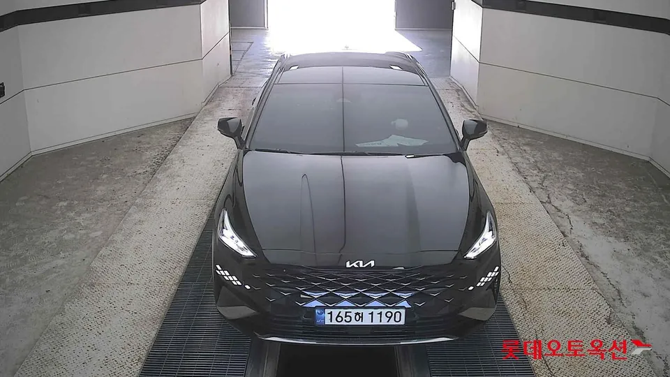 2022 Kia K8, VIN KNAM2411BNA014870