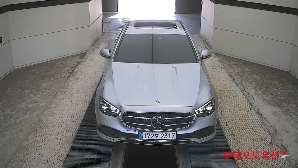 2022 Mercedes-Benz E-Class, VIN W1KZF8GB6NB054559