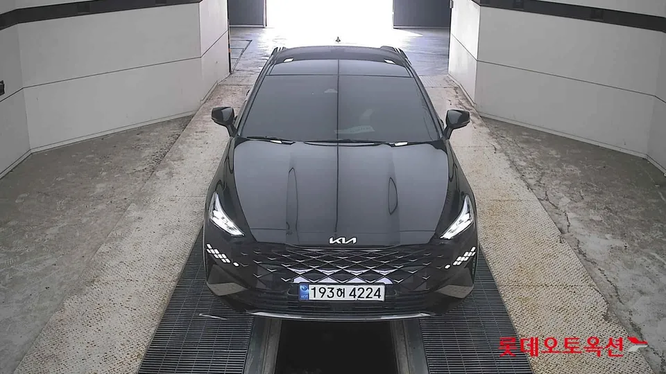 2023 Kia K8, VIN KNAM2411BPA026702