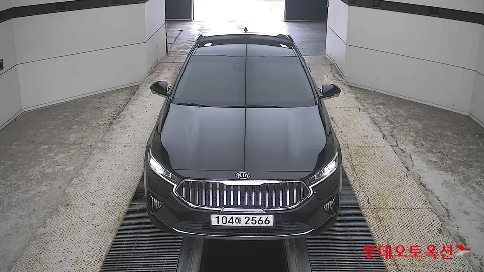 2020 Kia K7, VIN KNAL6418BLA228795