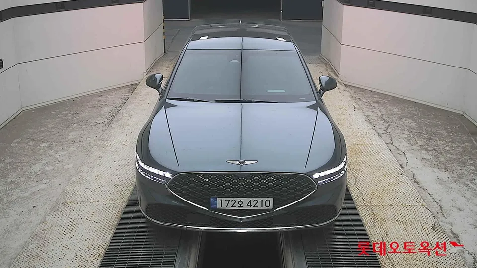 2022 Genesis G90, VIN KMTFA41DDNU015955