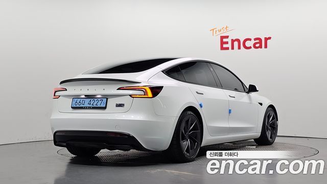2026 Tesla Model 3, VIN LRW3E7ET3TC836122