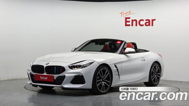 2022 BMW Z4, VIN WBAHF7101NWX82657