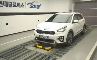 2021 Kia Niro, VIN KNACE81CGMA443483