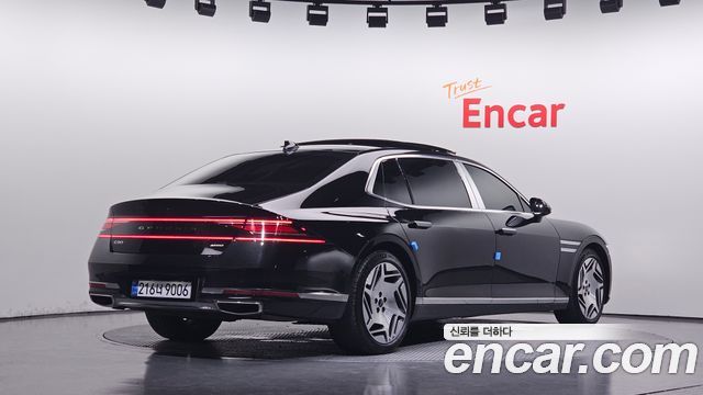 2025 Genesis G90, VIN KMTFE11DDSU044409