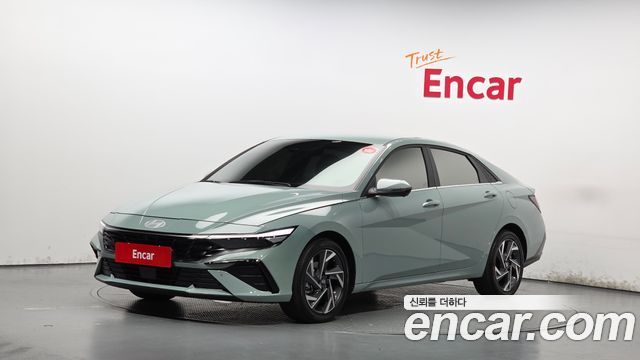 2025 Hyundai Avante, VIN KMHLR41EESU923456