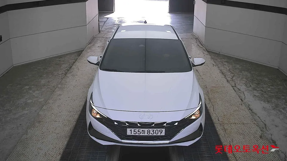 2021 Hyundai Avante, VIN KMHLM41EEMU247388