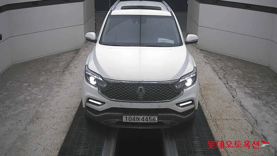 2020 SsangYong Rexton, VIN KPBGH2AE1LP062123