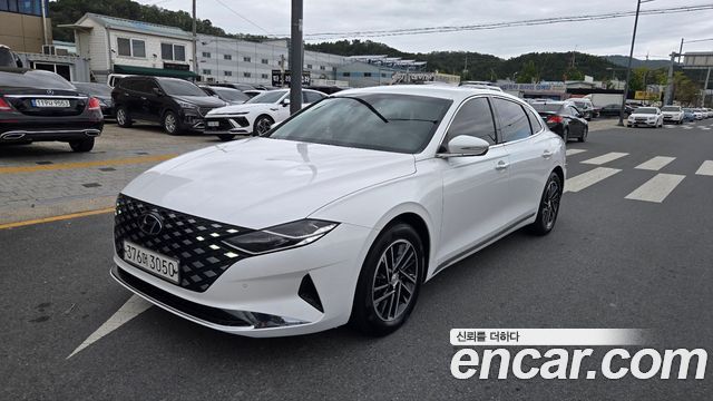 2022 Hyundai Grandeur, VIN KMHF341NBNA464615