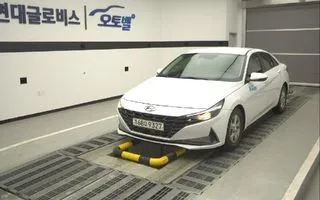 2021 Hyundai Avante, VIN KMHLM41EEMU016847