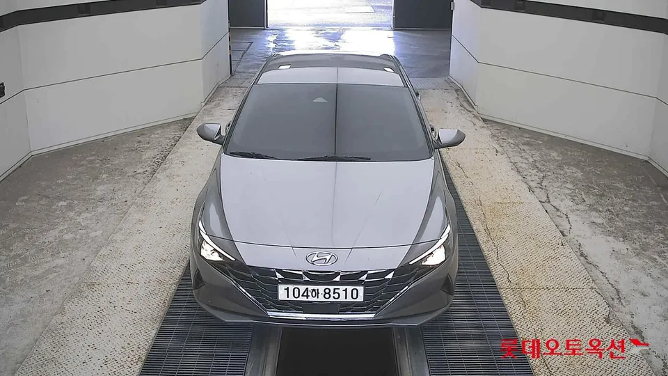 2021 Hyundai Avante, VIN KMHLM41EEMU043100