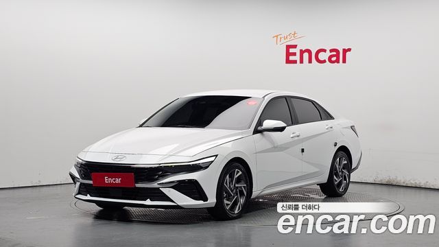 2024 Hyundai Avante, VIN KMHLN41EERU679897