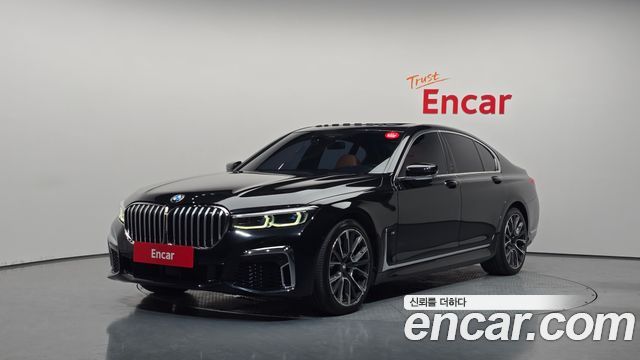 2021 BMW 7-Series, VIN WBA7B8105MCF07812