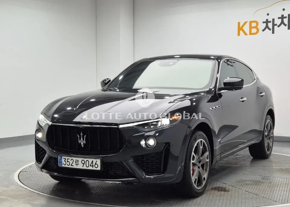 2020 Maserati Levante, VIN ZN661TUG2LX351633