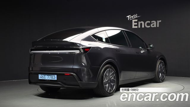 2026 Tesla Model Y, VIN LRWYGCEK2TC740160