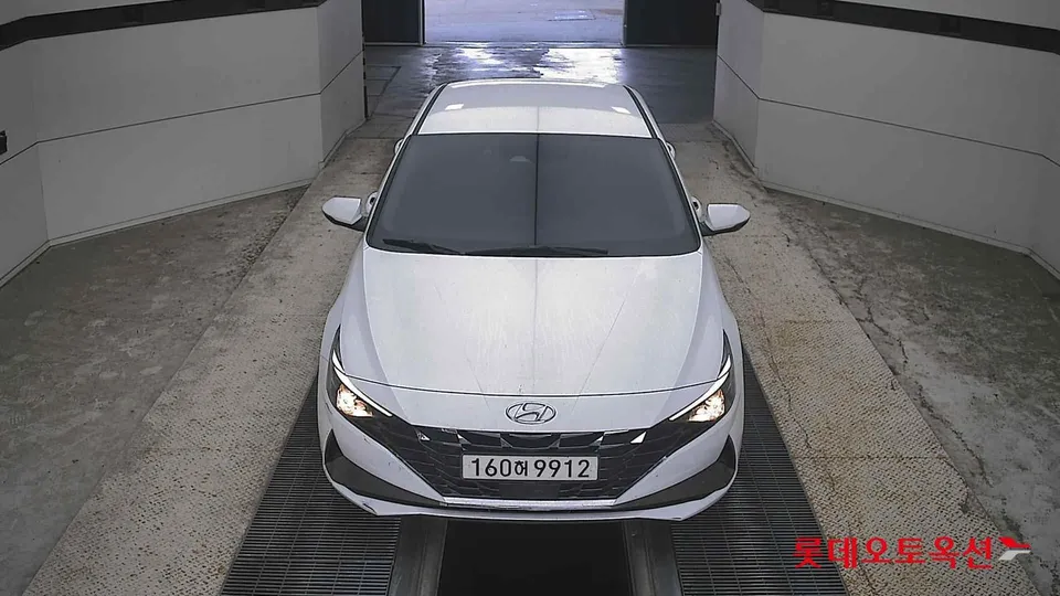 2021 Hyundai Avante, VIN KMHLM41EEMU175665