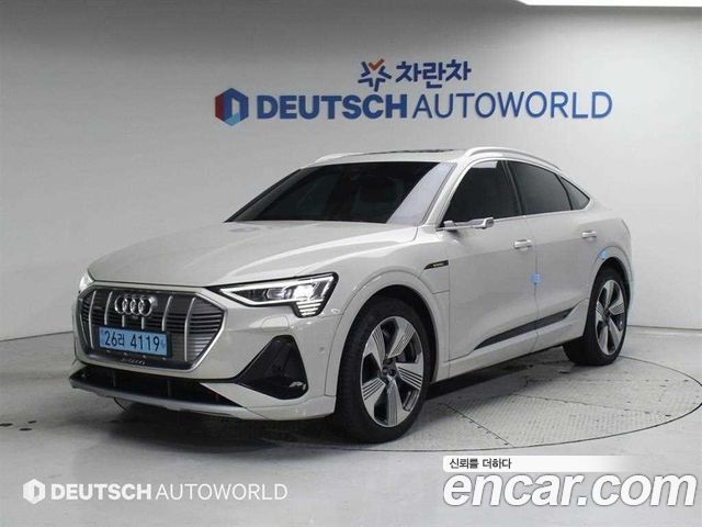 2022 Audi e-tron, VIN WAUZZZGE5NB011412