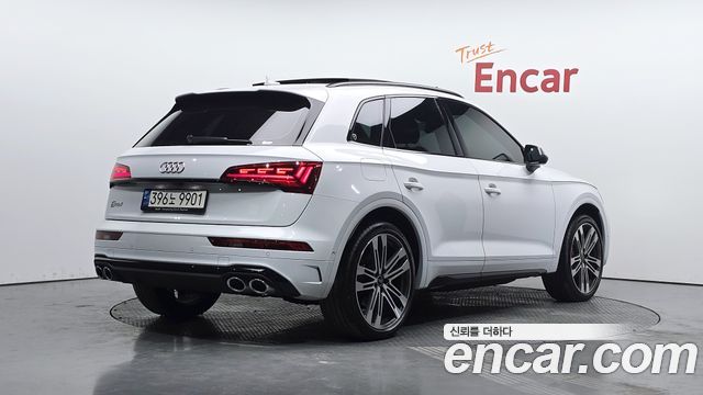 2021 Audi SQ5, VIN WAUZZZFY8M2141372
