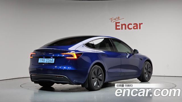 2025 Tesla Model 3, VIN LRW3E7FS9SC654624