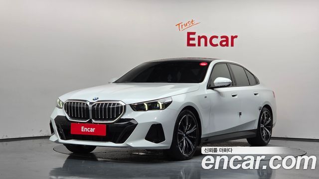 2025 BMW 5-Series, VIN WBA51FJ02SCU59260