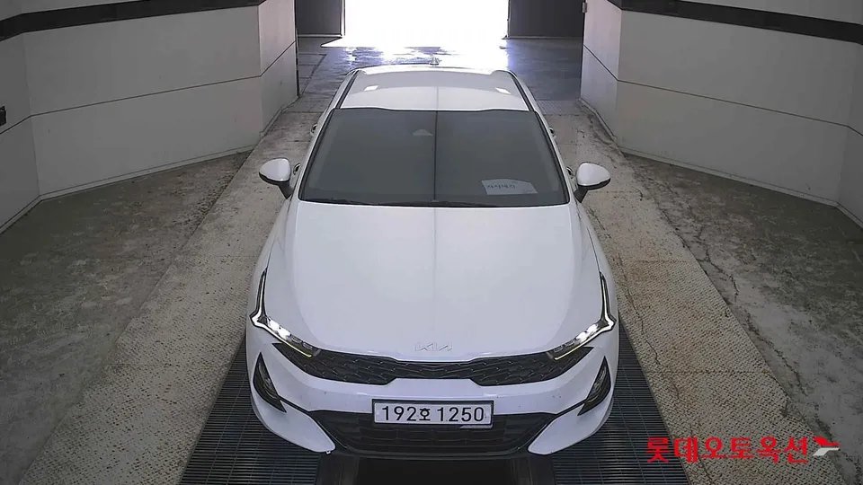 2022 Kia K5, VIN KNAG741BBNA191300