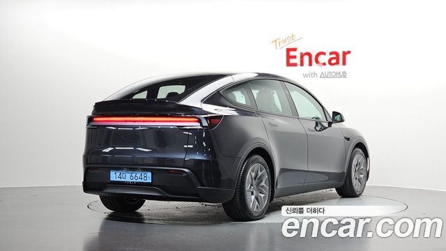 2026 Tesla Model Y, VIN LRWYGCEK6TC932617
