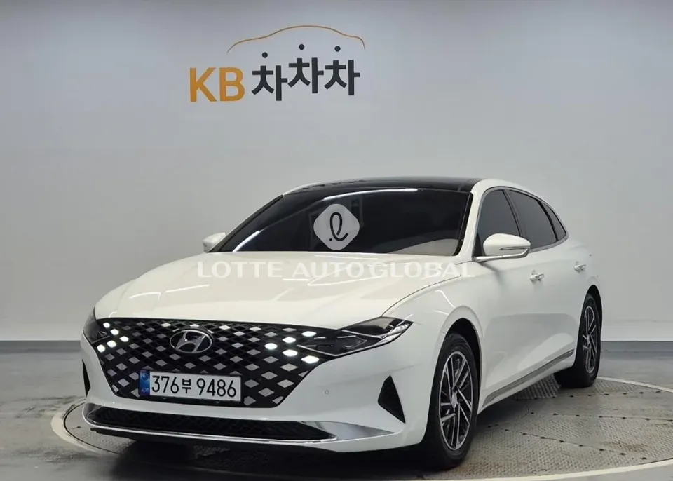 2022 Hyundai Grandeur, VIN KMHF241NBNA475558