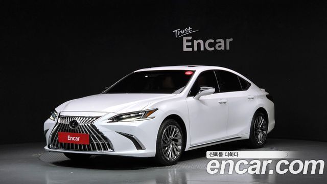 2026 Lexus ES, VIN JTHBA1C10T2035189