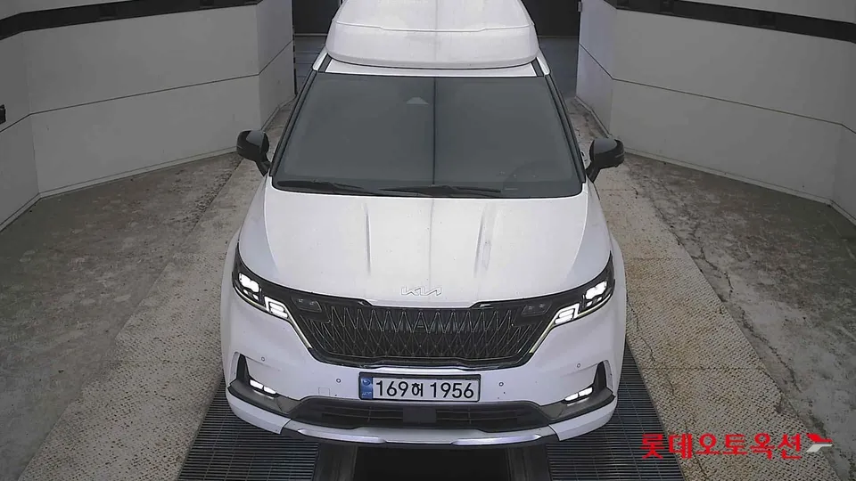 2022 Kia Carnival, VIN KNANE81BBNS182656