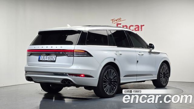 2020 Lincoln Aviator, VIN 5LM5J9XC1LGL33206