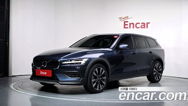 2022 Volvo V60, VIN YV1ZZL12CN1093891