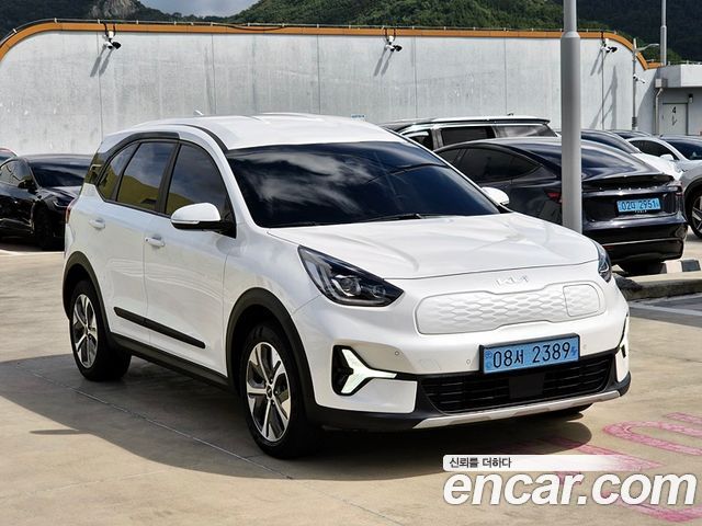 2024 Kia Niro, VIN KNAA281GFRT018408