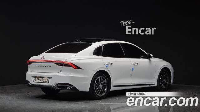 2022 Hyundai Grandeur, VIN KMHF241NBNA473577