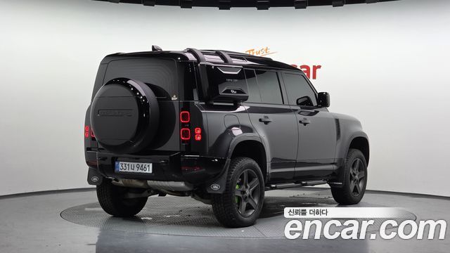 2025 Land Rover Defender, VIN SALEA7BWXS2451563