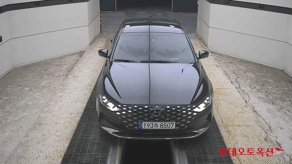 2022 Hyundai Grandeur, VIN KMHF241DBNA485275