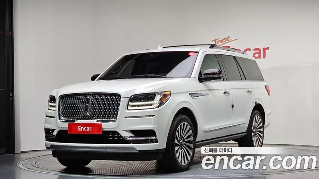 2021 Lincoln Navigator, VIN 5LMJJ2LT1MEL08962