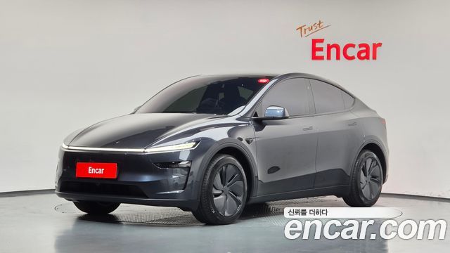 2025 Tesla Model Y, VIN LRWYGCFJ0SC104681
