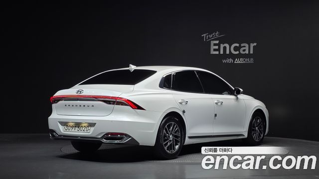 2021 Hyundai Grandeur, VIN KMHF141DBMA422392