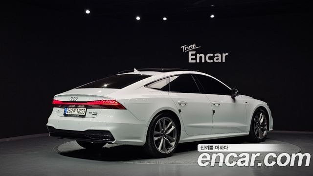 2022 Audi A7, VIN WAUZZZF28NN001768