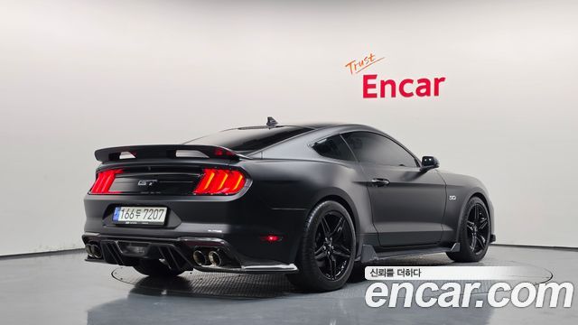 2020 Ford Mustang, VIN 1FA6P8CF2L5153206